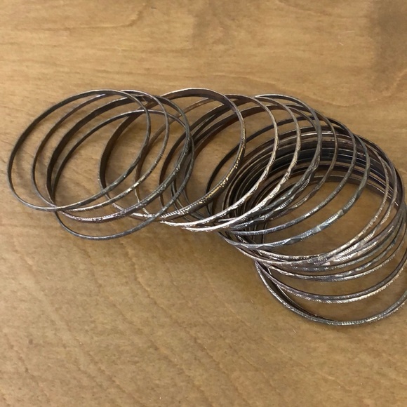 Vintage Bangle Bracelets 25 - Picture 1 of 3